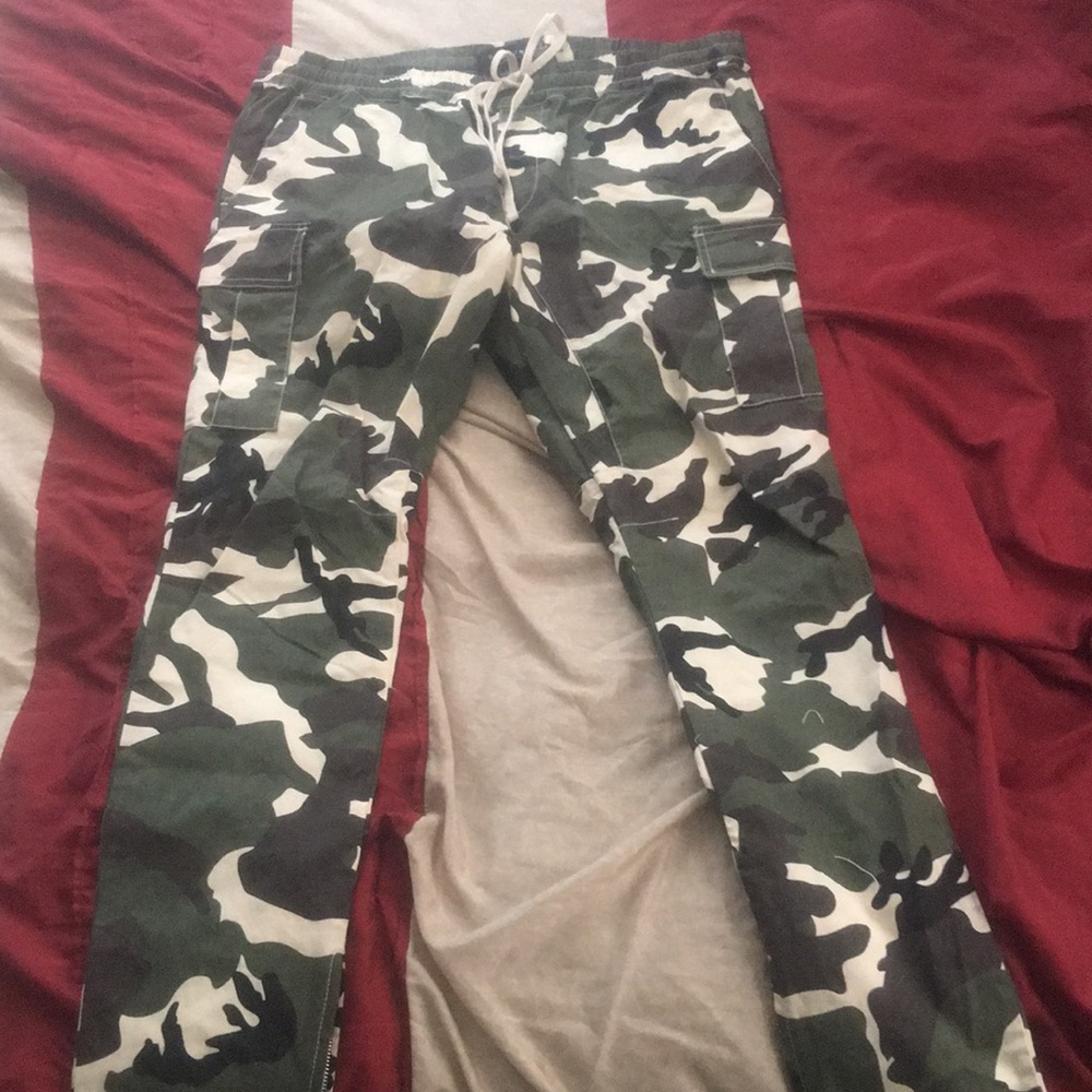 COPY - PACSUN CAMO JOGGERS